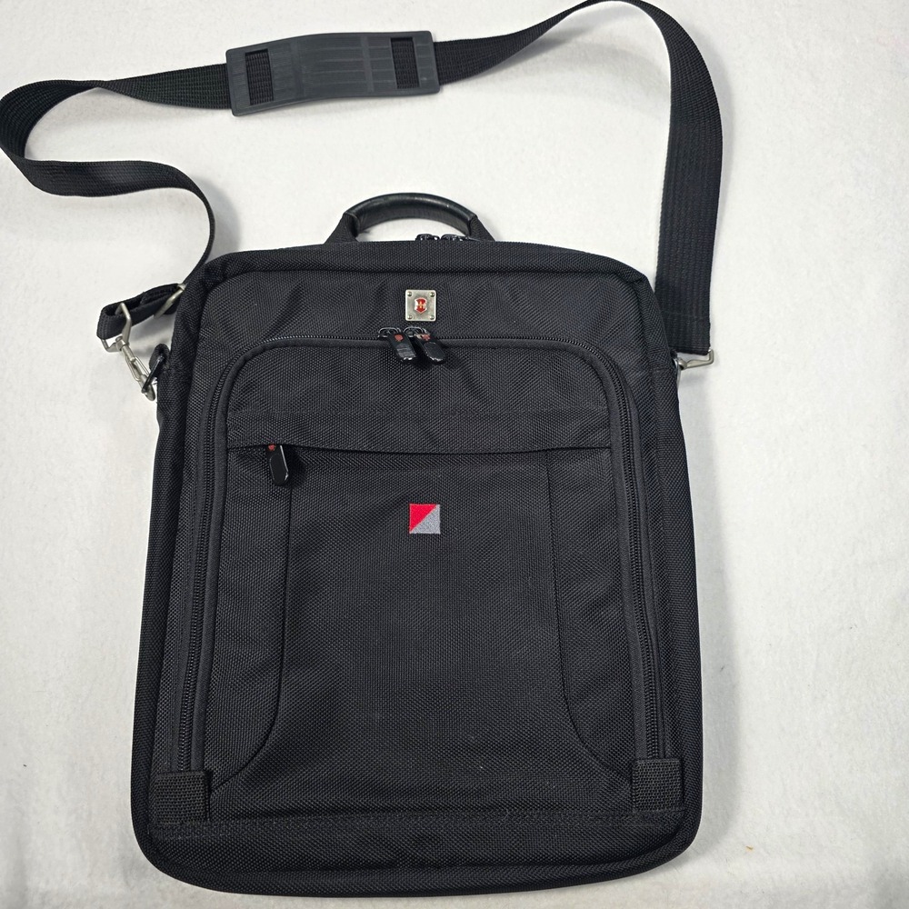 Victorinox Swiss Army Black Laptop Messenger Bag  Zip Adjustable Strap Pockets